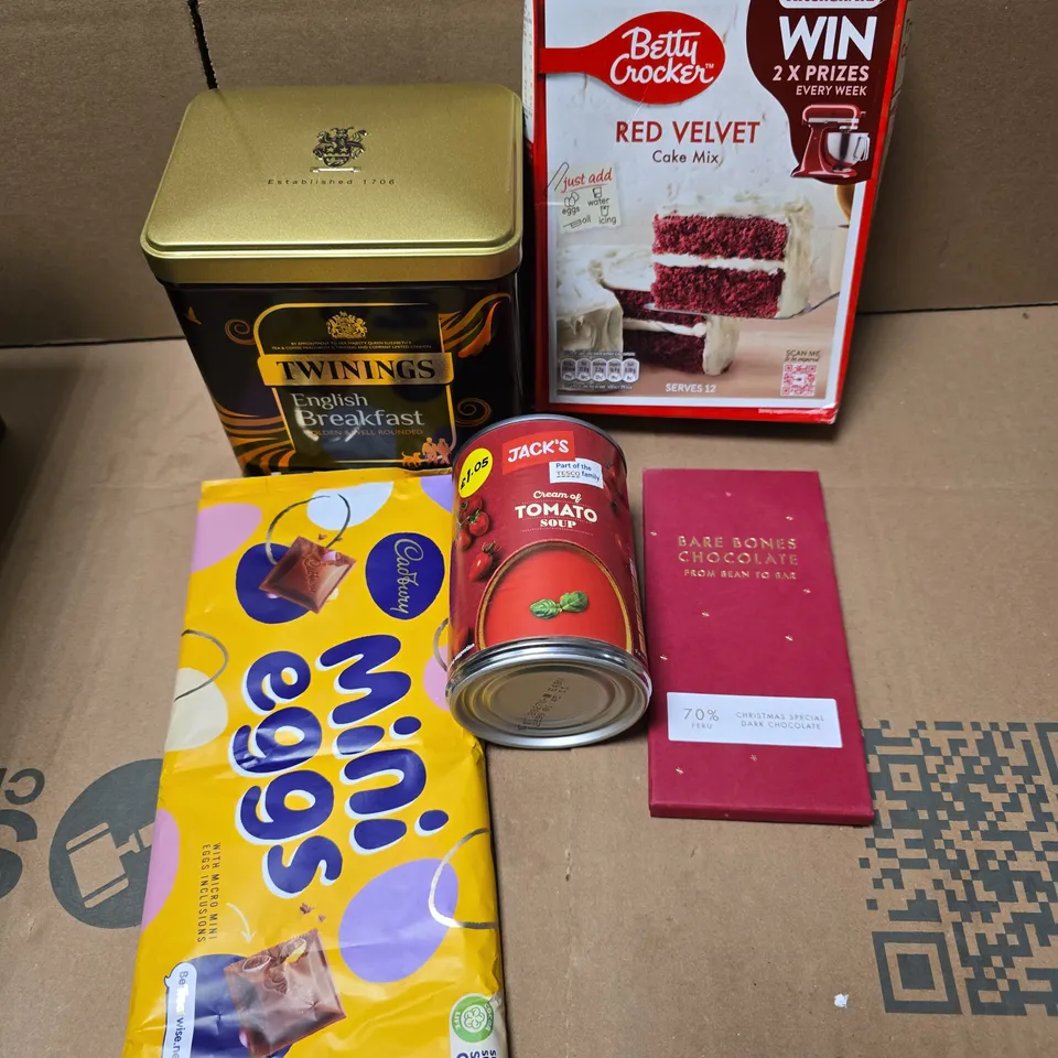 APPROXIMATELY 10 ASSORTED FOOD/DRINK PRODUCTS TO INCLUDE TOMATO SOUP, TWININGS TEA, RED VELVET CAKE MIX ETC 