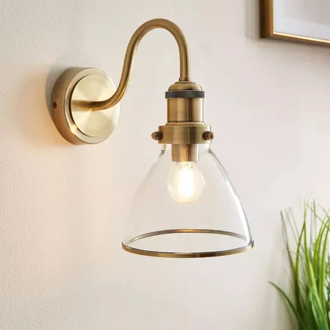 LAMEY WALL LIGHT ANTIQUE BRASS 