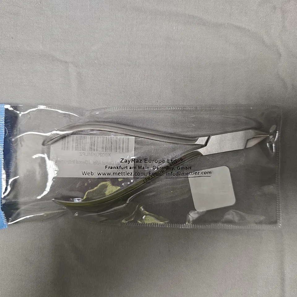  METTLEZ DENTAL INSTRUMENT – CURVED FORCEPS IN SEALED POUCH - APPROXIMATELY 7 PCS