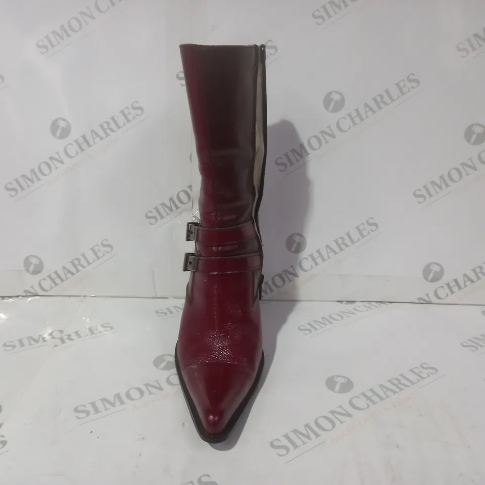 BOXED PAIR OF NEW ROCK POINTED TOE HIGH HEELED BOOTS IN RED EU SIZE 38