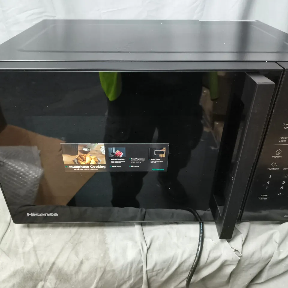 HISENSE 23 LITRE MICROWAVE, BLACK [H23MOBS5HUK] - BOXED RRP £109