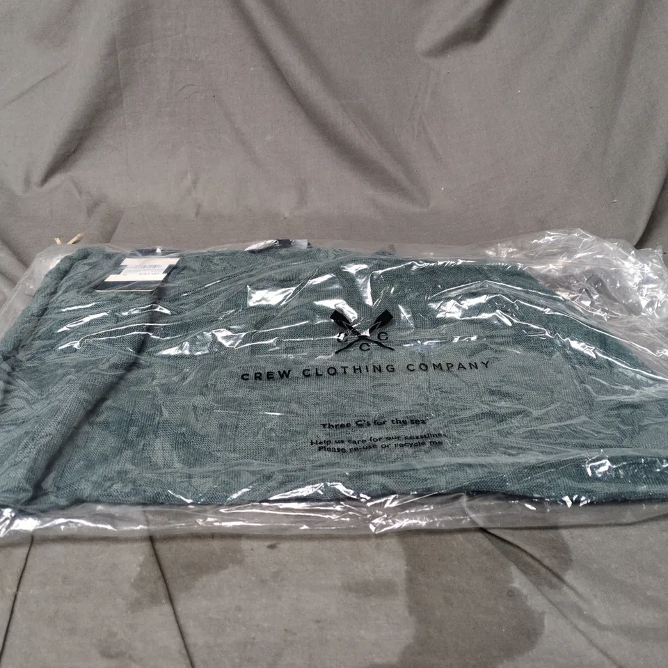 BAGGED CREW CLOTHING COMPANY SHORT SLEEVED TEXTURED JUMPER BOTTLE GREEN MEDIUM