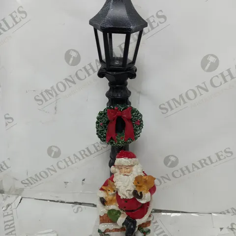 FESTIVE PRE-LIT LAMPOST SANTA