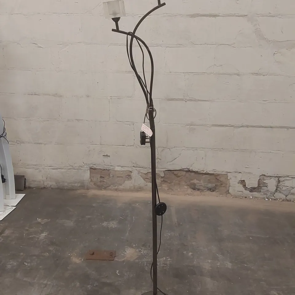 DESIGNER 2 LIGHT FLOOR LAMP