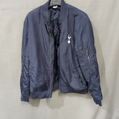 TOTTENHAM HOTSPUR OFFICIAL MERCHANDISE NAVY BOMBER JACKET - SIZE L