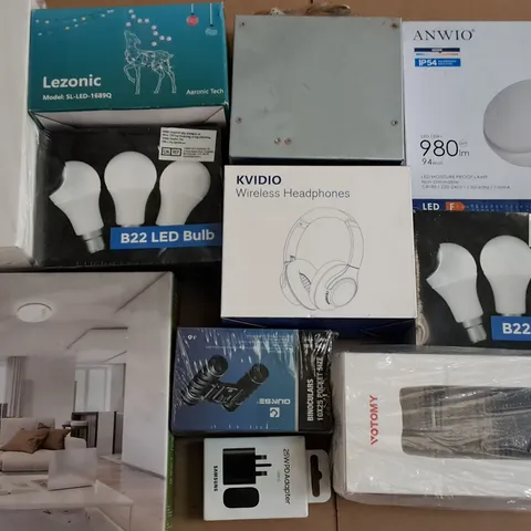 LARGE QUANTITY OF ASSORTED ITEMS TO INCLUDE VOTOMY STEREO SPEAKERS,LED CEILING LIGHT AND VARIOUS HEADSETS