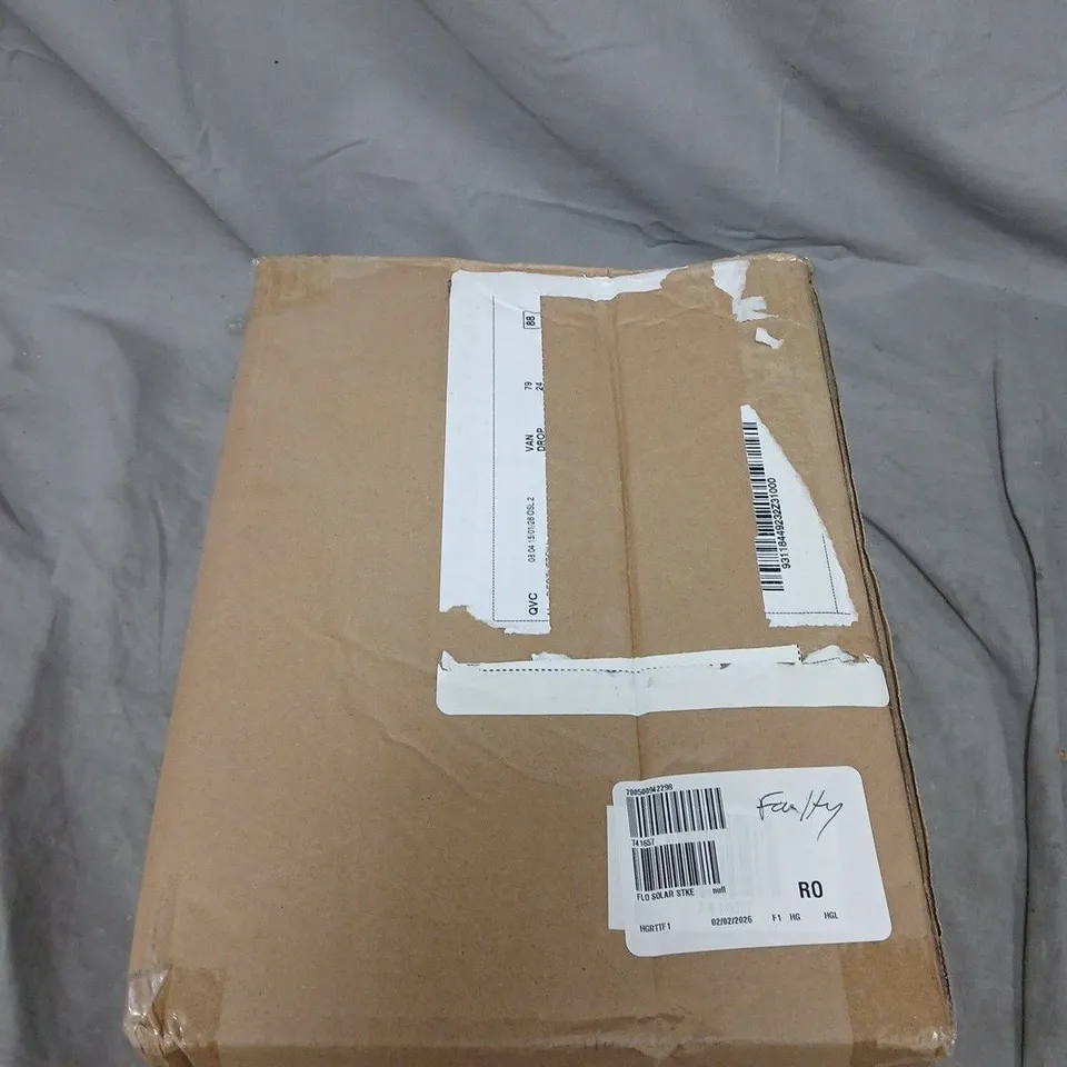 FLOURISH DUAL MODE STAINLESS STEEL SOLAR STAKE LIGHT