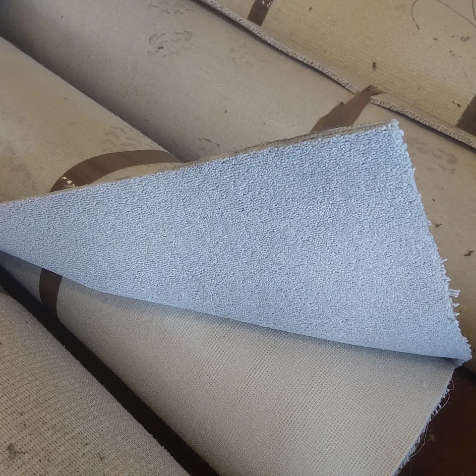 ROLL OF QUALITY CRAFTSMAN EL 154 CARPET - APPROXIMATELY 5 x 5.73m