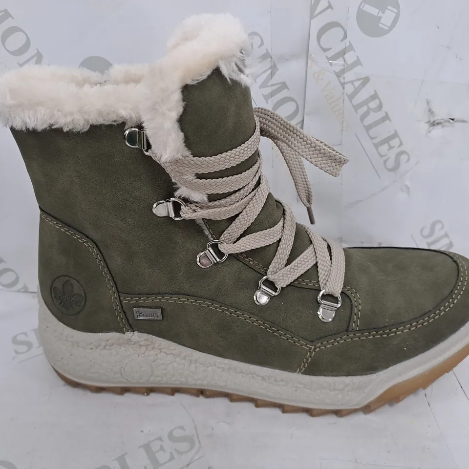 PAIR OF RIEKER ANTISTRESS WATER RESISTANT WARM HIKING BOOTS IN KHAKI - SIZE 5