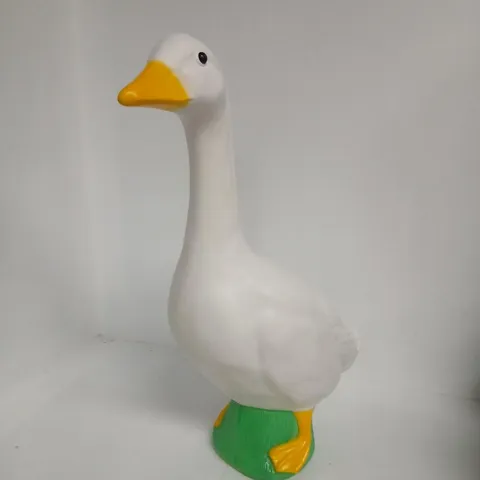 GAGGLEVILLE LARGE WHITE GOOSE GARDEN ORNAMENT – 23" HIGH (SKU 31)