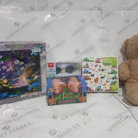 BOX OF APPROX 30 ASSORTED TOYS TO INCLUDE - SPEEDO JUNIOR GOGGLES - FAIRIES OF THE FOREST - PASS THE PIGS ECT