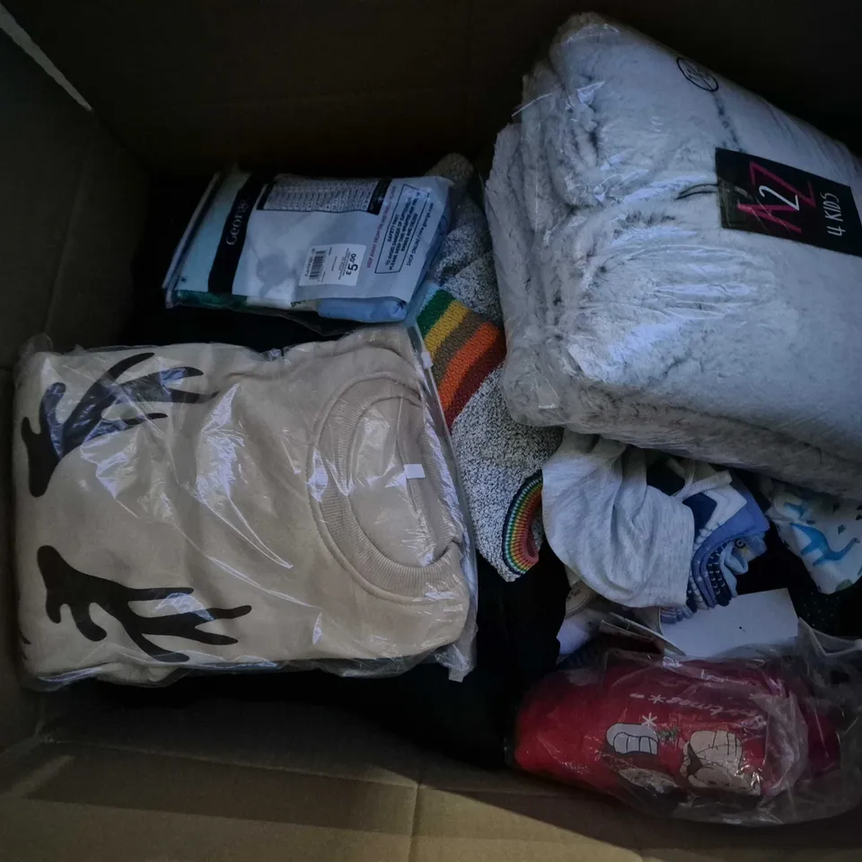 APPROXIMATELY 35 ASSORTED KIDS CLOTHING ITEMS IN VARIOUS SIZES, STYLES & COLOURS TO INCLUDE BRANDS SUCH AS NUTMEG, NEXT, GEORGE, ETC - COLLECTION ONLY