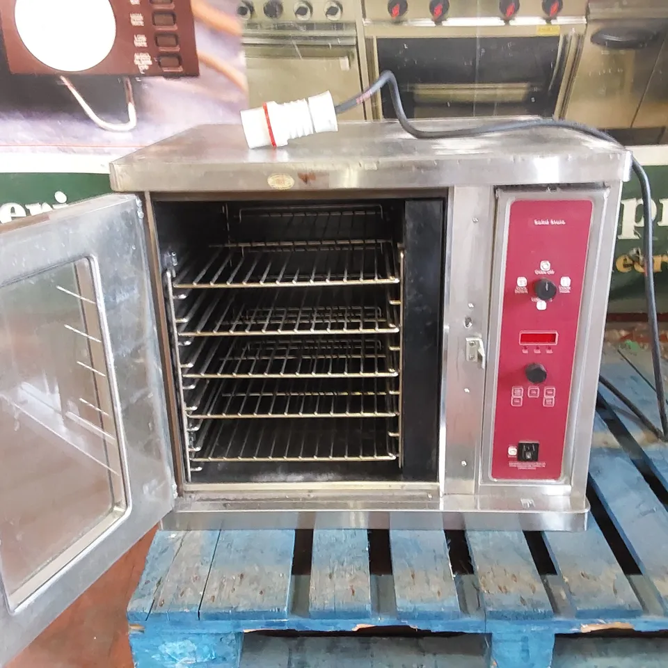 BLODGETT COMMERCIAL HALF SIZE CONVECTION OVEN