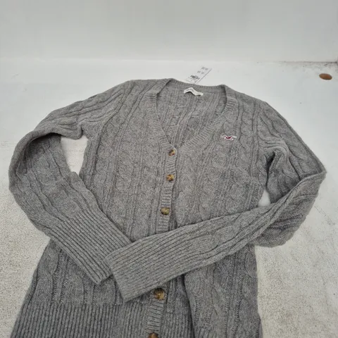 HOLLISTER WOMEN'S GREY CABLE-KNIT CARDIGAN, SIZE S