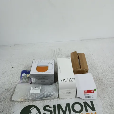 APPROXIMATELY 10 ASSORTED ITEMS INCLUDING RS PRO CALL POINT, A BOTTLE OPENER AND A WATER BOTTLE