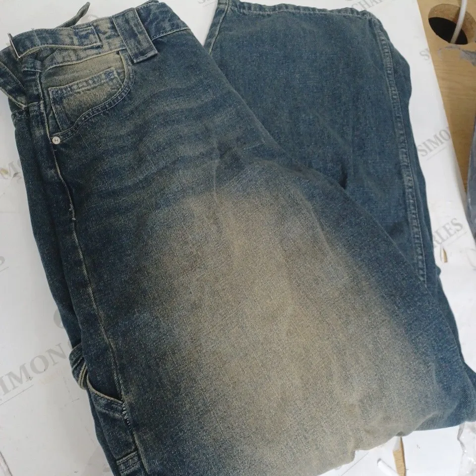 BERSHKA DARK BLUE DENIM JEANS SIZE 42