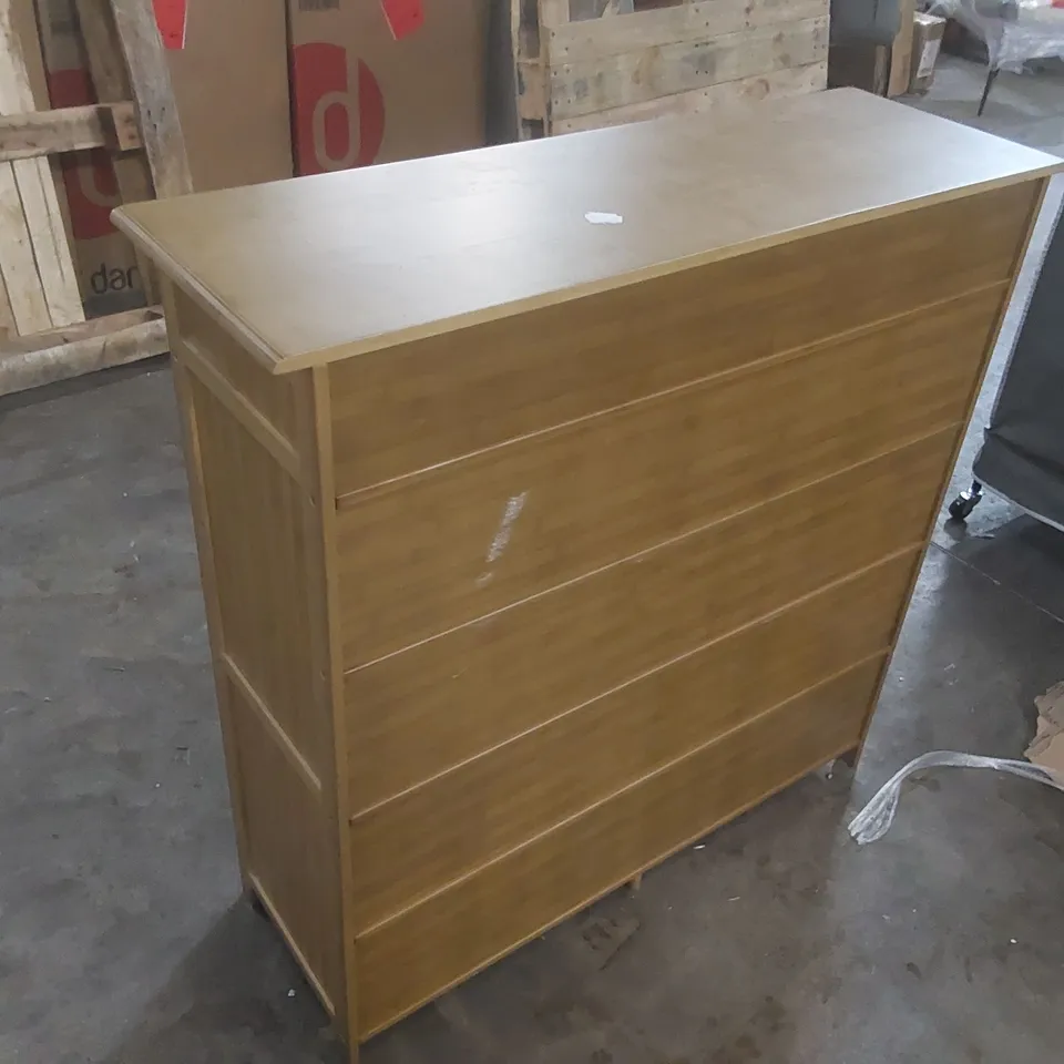 18 PAIR SHOE STORAGE CABINET