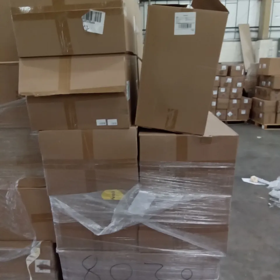 PALLET OF APPROXIMATELY 17 BOXES OF 12 OFFITECTURE 300MM BUBBLE WRAP ROLLS 