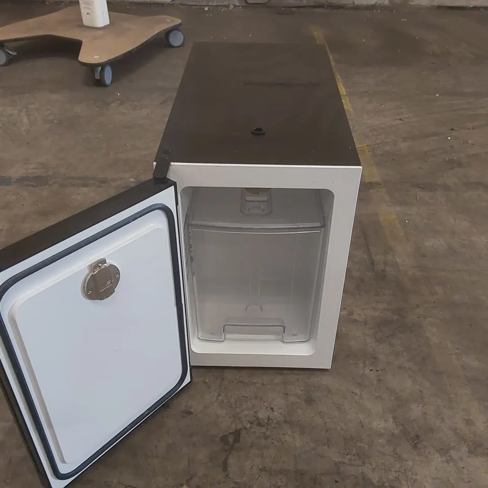 VITRIFRIGO COMMERCIAL MILK CHILLER