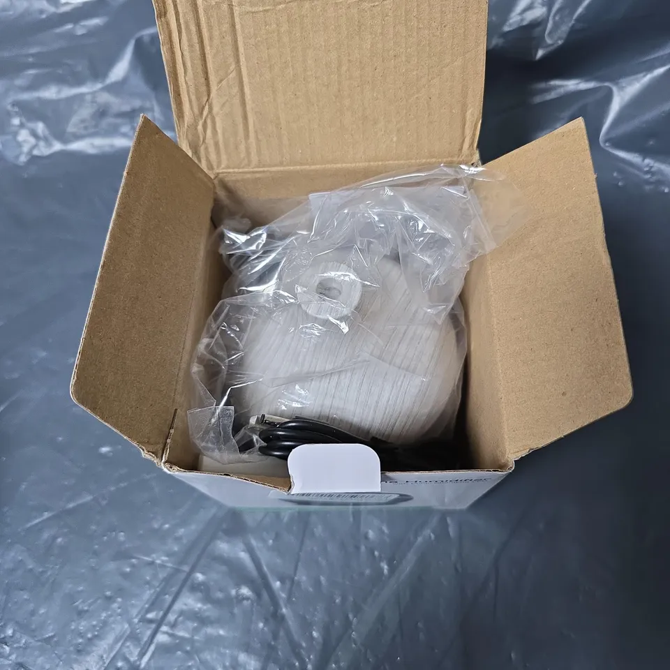 ULTRASONIC AROMA HUMIDIFIER WITH COLOR CHANGING LED