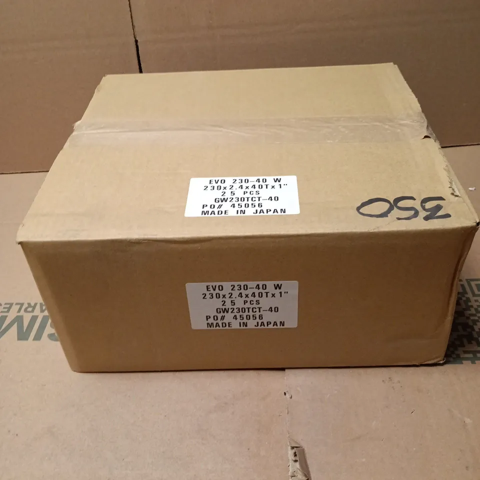 BOX OF APPROXIMATELY 24 X EVOLUTION POWER TOOLS GENERAL PURPOSE WOOD CUTTING BLADE, 9 INCH (230MM) ULTRA HIGH GRADE CARBIDE