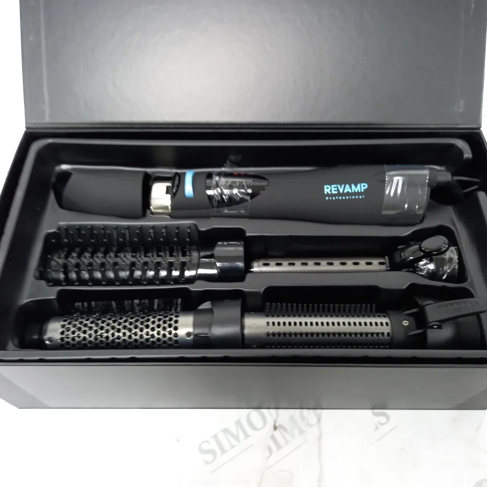 BOXED REVAMP PROGLOSS AIRSTYLE 