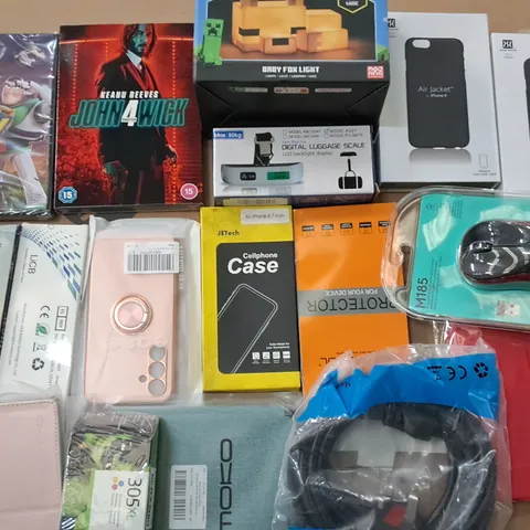 LARGE QUANTITY OF ASSORTED ITEMS TO INCLUDE LOGITECH MOUSE, MINECRAFT LIGHT AND PHONE CASES