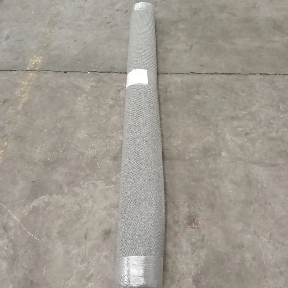 ROLL OF QUALITY RUGGED WAY 6122 SILVER CARPET // APPROX SIZE; 2.35 x 4m