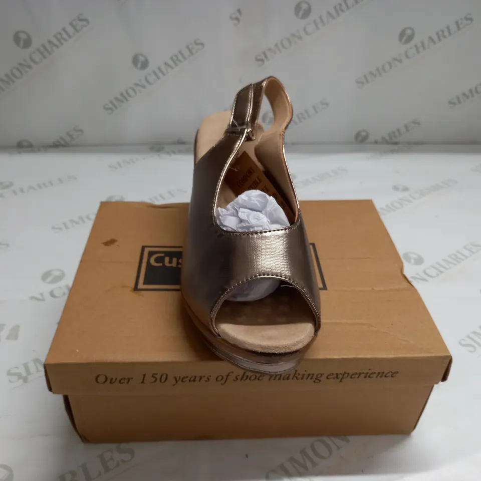 BOXED PAIR OF CUSHION WALK ONE TOUCH SNAKE WEDGE SHOES IN PEWTER - SIZE 6