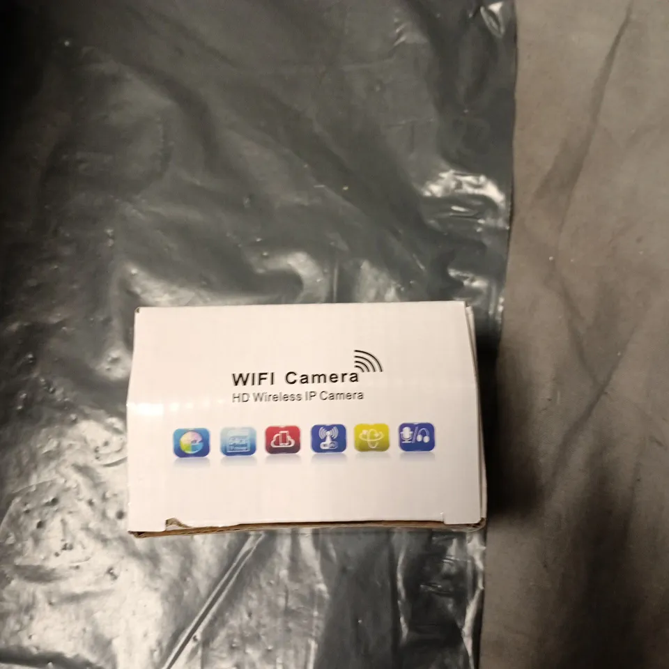 BOX OF APPROXIMATELY 20 ASSORTED TECH ITEMS TO INCLUDE:WIFI CAMERA AND SMART NIGHT LIGHT