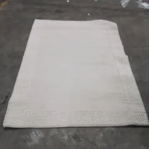 QUALITY DESIGNER AREA RUG - APPROXIMATELY 180X130CM