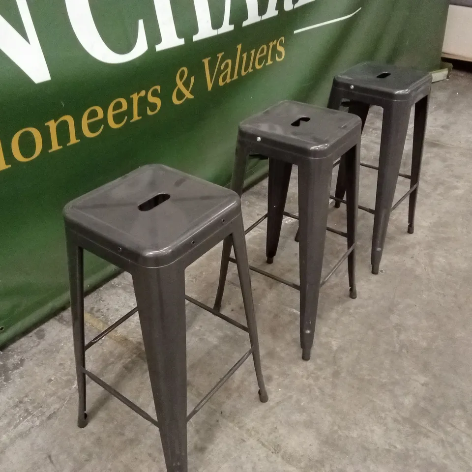 QUALITY DESIGNER SET OF 3 GREY METAL BAR STOOLS