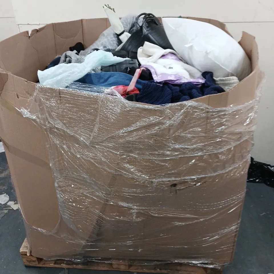 pallet containing a mix of a large amount of assorted items