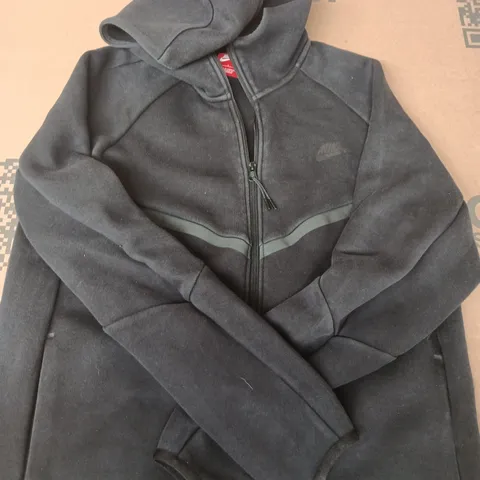 NIKE LONG LEEVE ZIP-UP HOODY IN BLACK SIZE LARGE