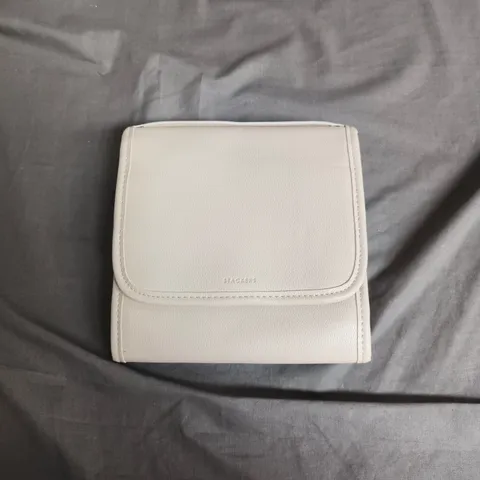 STACKERS TOILETRY CASE – WHITE CREAM TRAVEL ORGANIZER