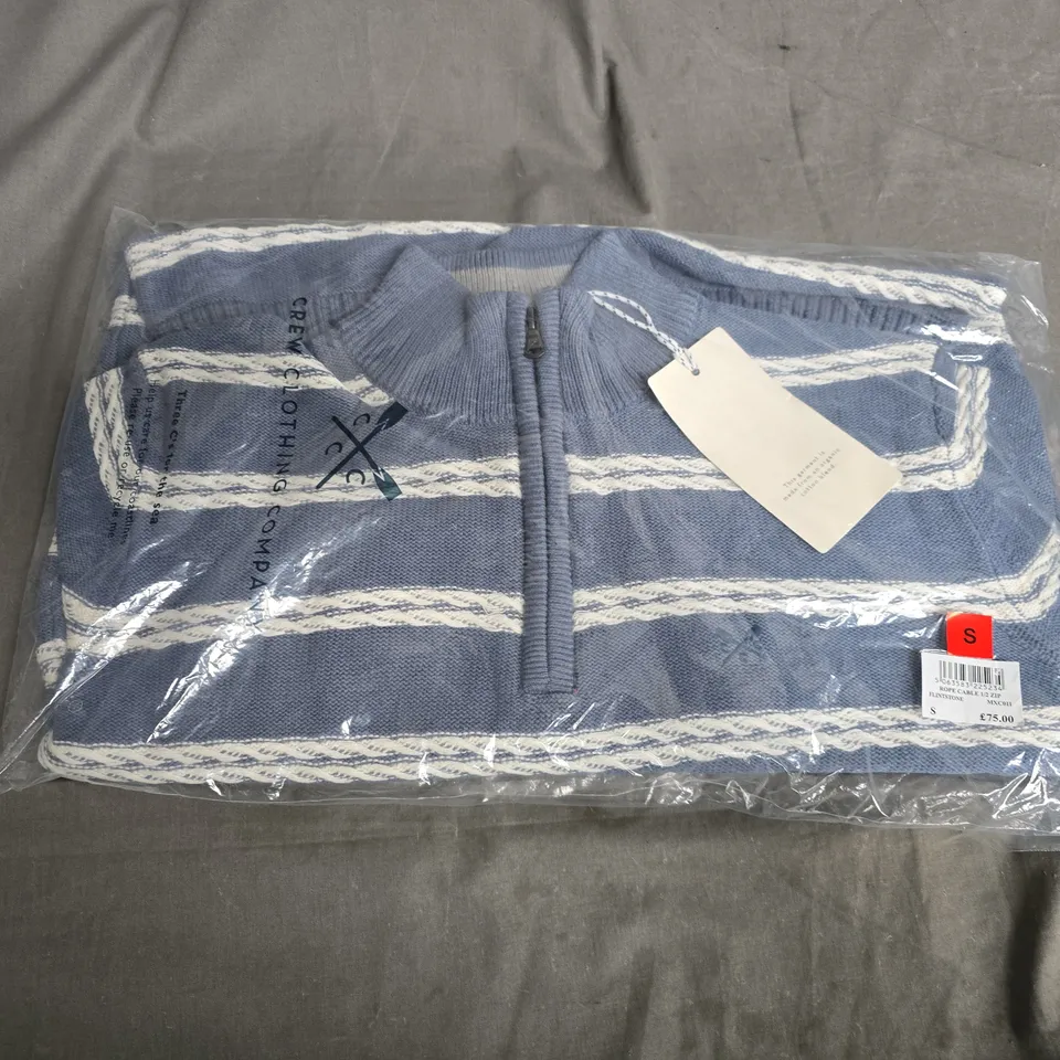 BAGGED CREW CLOTHING COMPANY ROBE CABLE 1/2 ZIP IN FLINTSTONE - SMALL