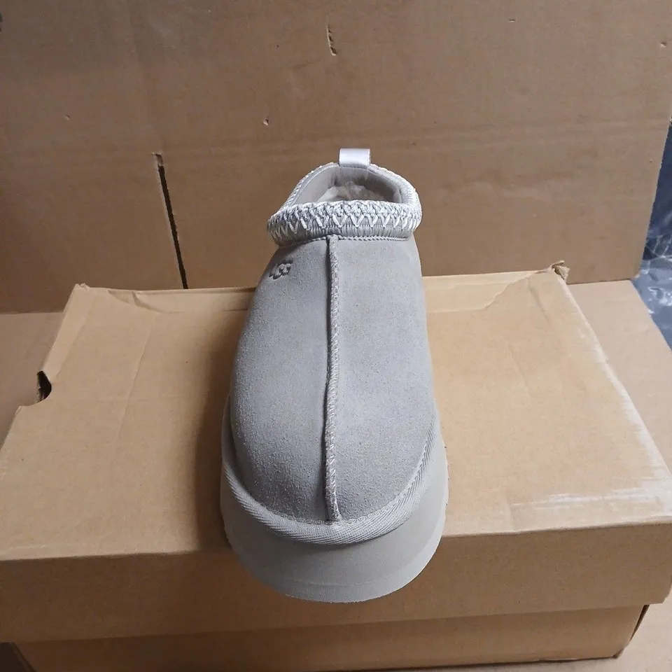 UGG GREY SUEDE SLIP-ON SLIPPERS – PLUSH LINED BOXED UK 8