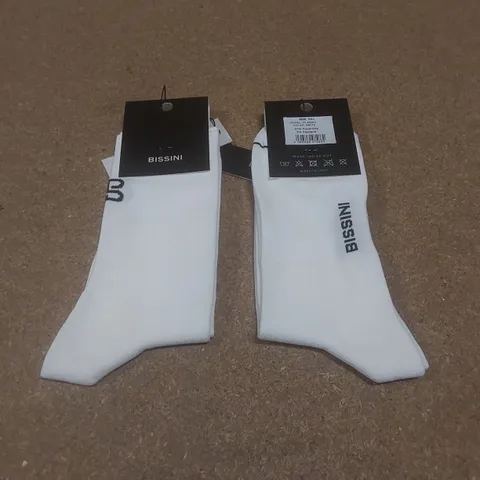 BOX TO CONTAIN A LARGE QUANTITY OF BRAND NEW PAIRS OF BISSINI CYCLING SOCKS - WHITE // SIZE: XXL // 1 PAIR PER PACK