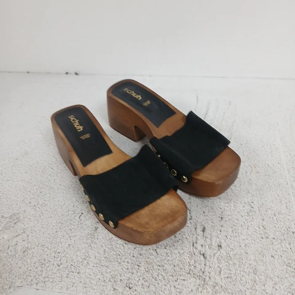 SCHUH WOMEN'S LEATHER UPPER SANDALS WITH BLACK FABRIC STRAPS AND WOODEN PLATFORM HEEL, EU40
