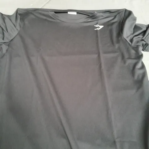 GYMSHARK BLACK T-SHIRT - LARGE