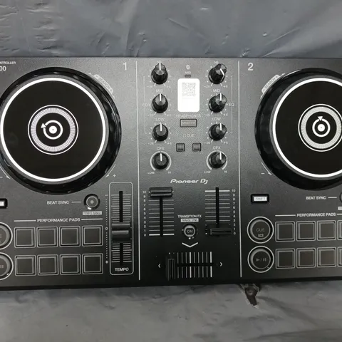 BOXED PIONEER DJ DDJ-200 2 CHANNEL DJ REKORDBOX CONTROLLER