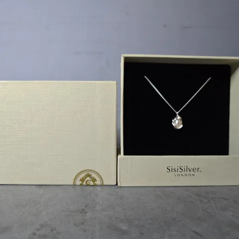BOXED SISISILVER LONDON PEARL NECKLACE