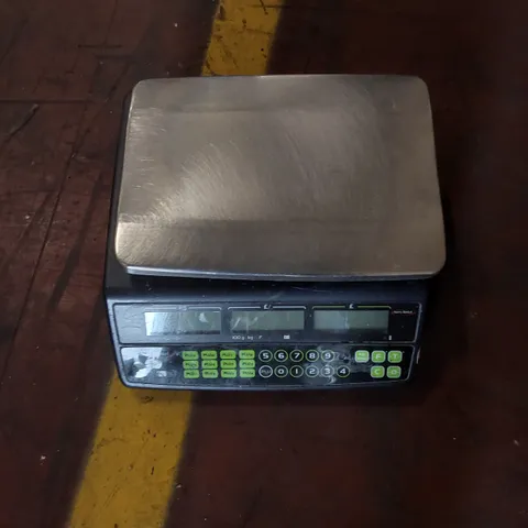 AVERY BERKEL DIGITAL SCALE