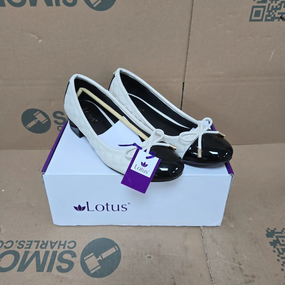 LOTUS WOMEN'S CREAM/BLACK SHOES – UK 5 
