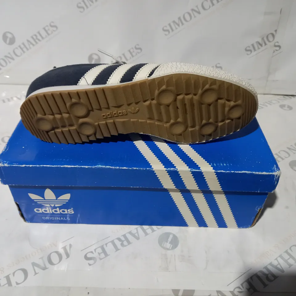 ADIDAS SAMBA BLUE SUEDE SIZE 4
