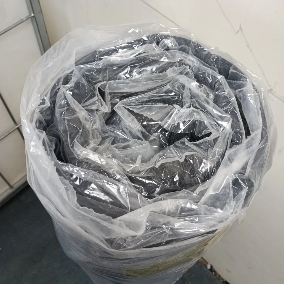 BAGGED AND ROLLED BEDDING ITEM - SIZE APPROXIMATELY 145CM X UNSPECIFIED