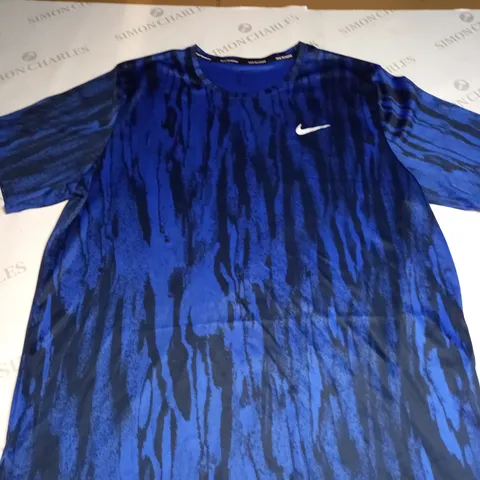NIKE LOGO RUNNING T-SHIRT SIZE L