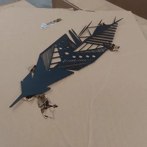 BOXED DESIGNER METAL WALL ART