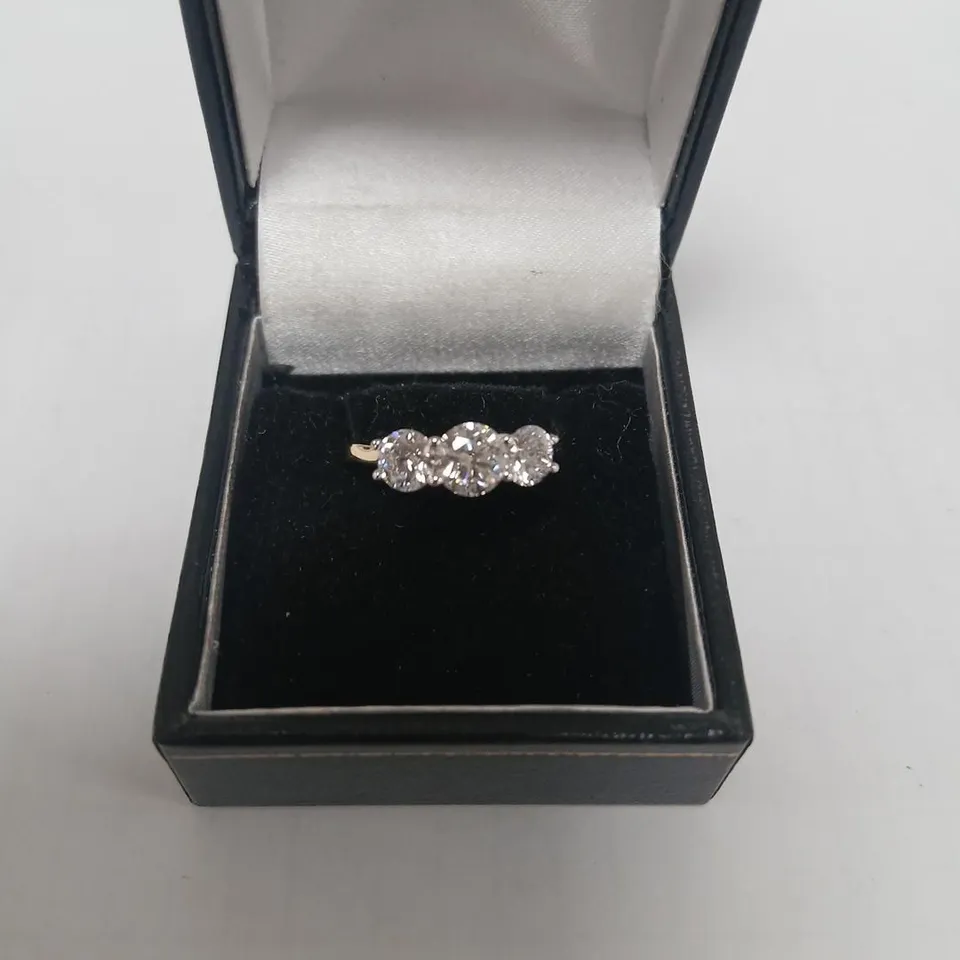 9CT GOLD THREE STONE GRADUATED RING SET WITH LAB GROWN DIAMONDS WEIGHING +1.62CT