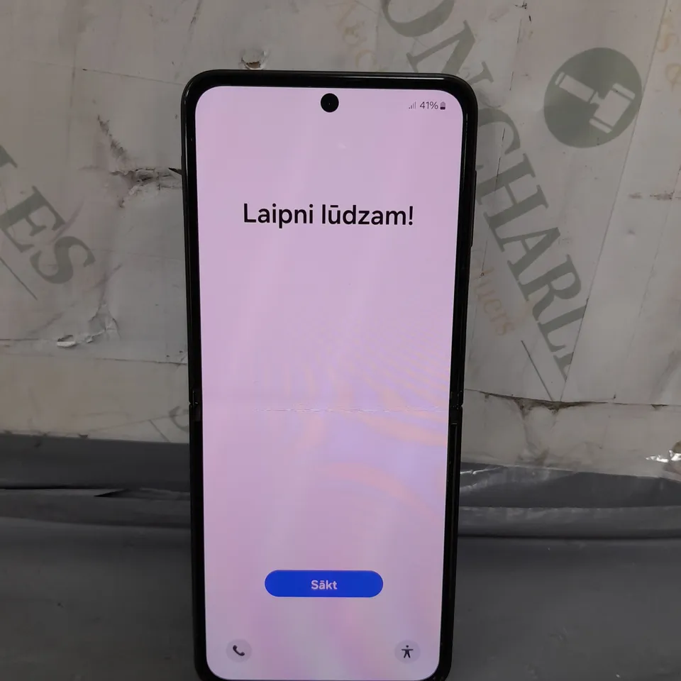 SAMSUNG GALAXY Z FLIP 3 IN BLACK